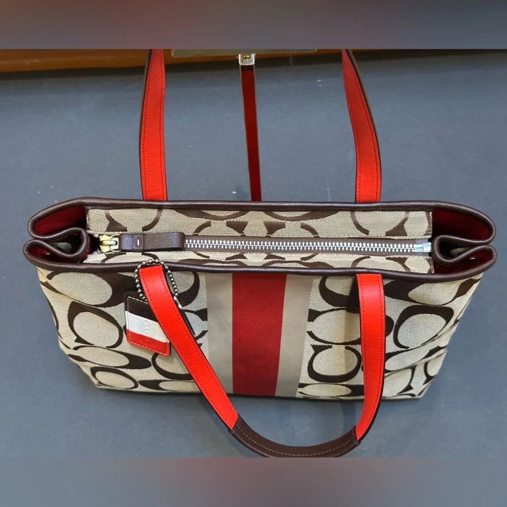 Coach Brown and Red Signature Fall Tote Bag NWOT + leather and metal tags - Picture 5 of 12